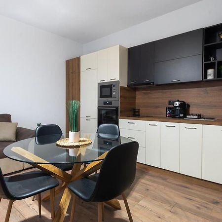 La Luna - High-End 2Bd Flat In The Top Centre By Flat Mаnager Sofia Zewnętrze zdjęcie