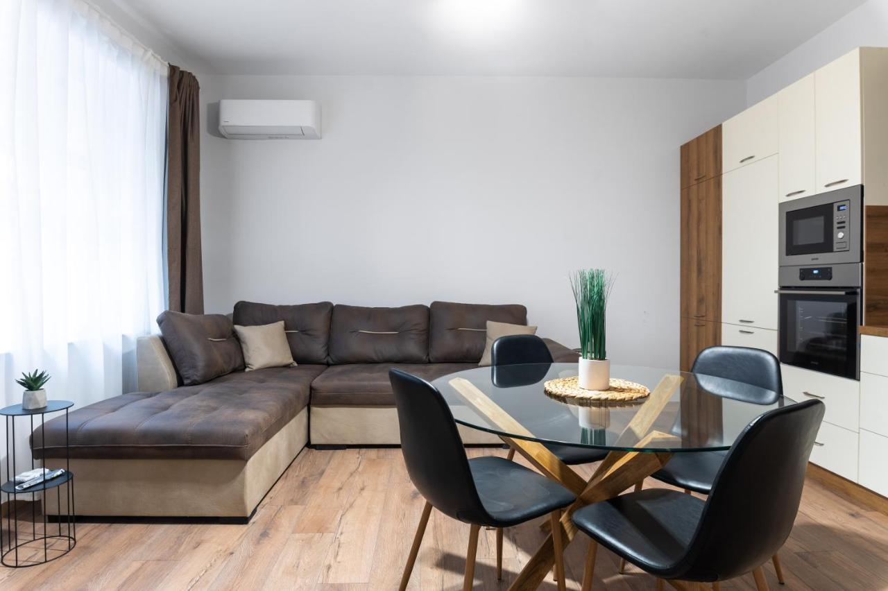 La Luna - High-End 2Bd Flat In The Top Centre By Flat Mаnager Sofia Zewnętrze zdjęcie