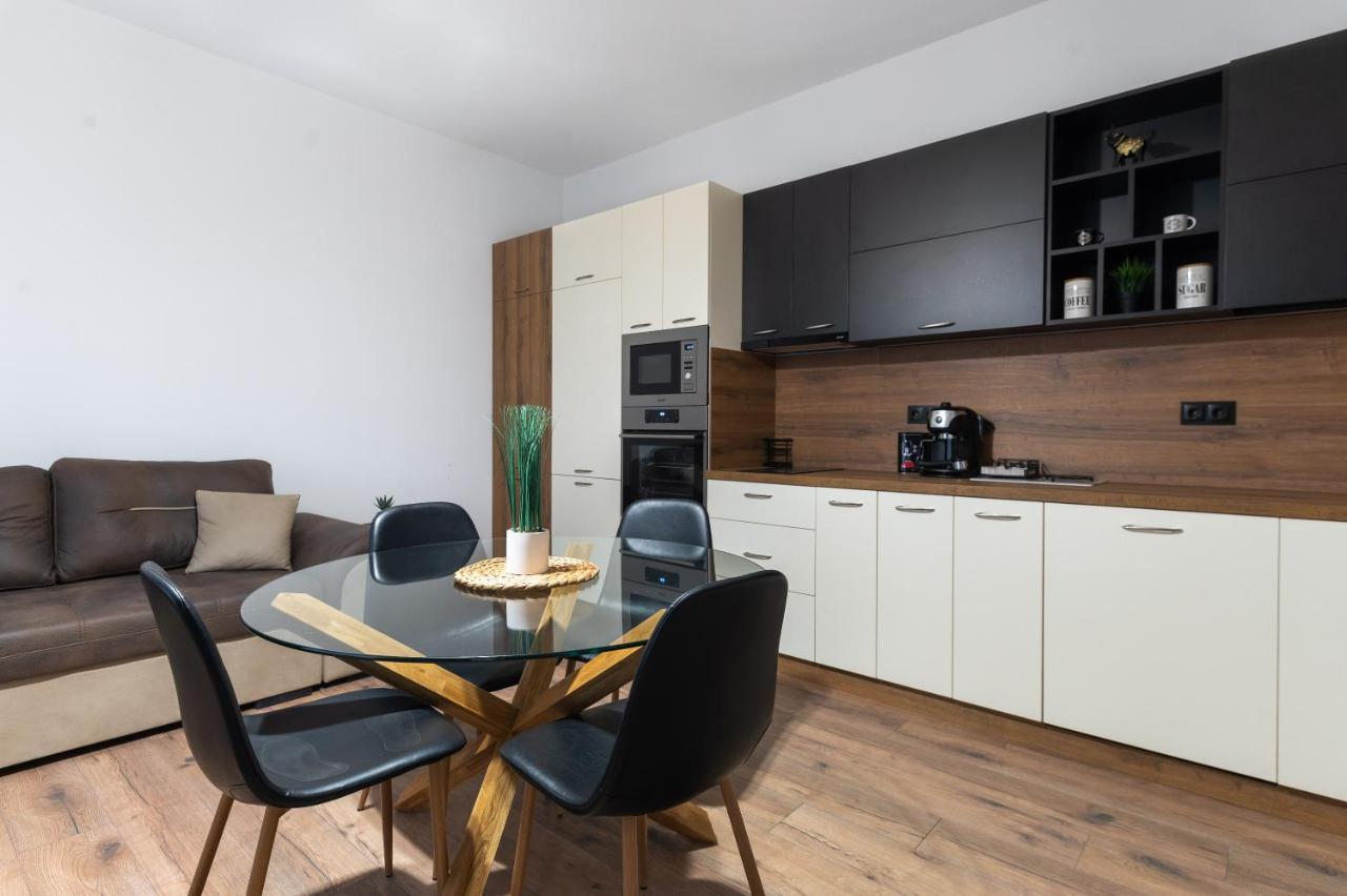 La Luna - High-End 2Bd Flat In The Top Centre By Flat Mаnager Sofia Zewnętrze zdjęcie